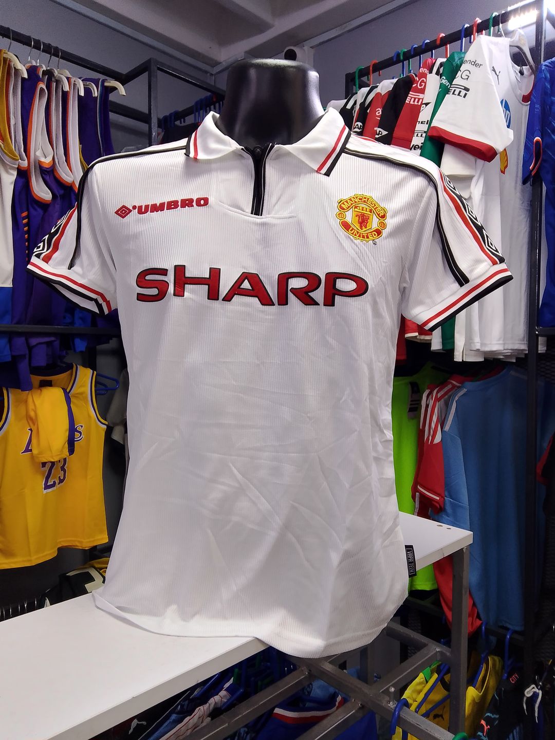 Man U Sharp White Kit